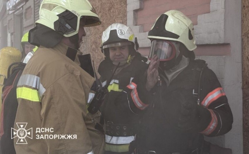 У Запоріжжі сталася пожежа в магазині житлового будинку