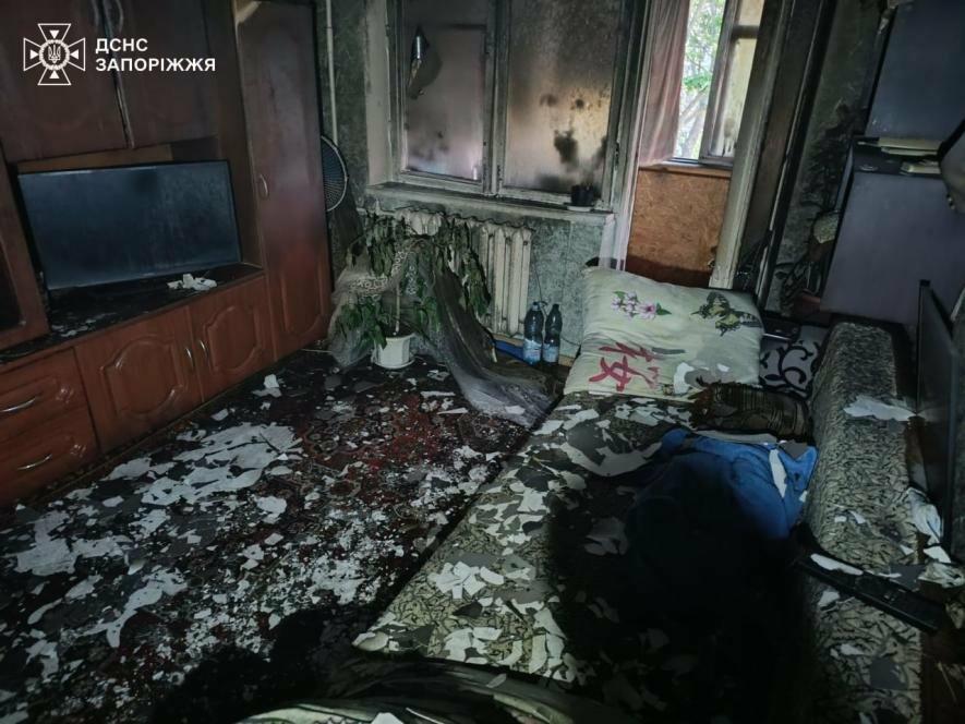 У Запоріжжі і передмісті ворожі атаки спричинили шість пожеж, – …