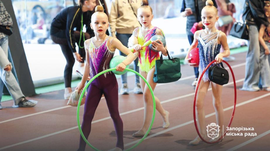 У Запоріжжі 120 юних гімнасток змагалися на чемпіонаті міста
