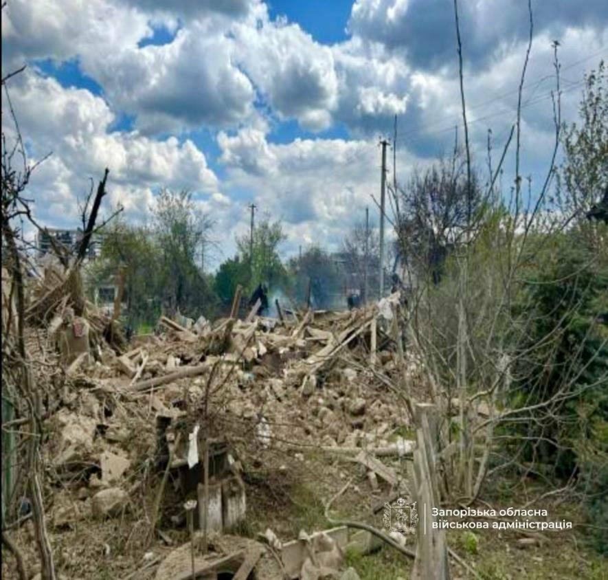У Запорізькому районі внаслідок удару КАБами загинув мирний мешканець: поранено …