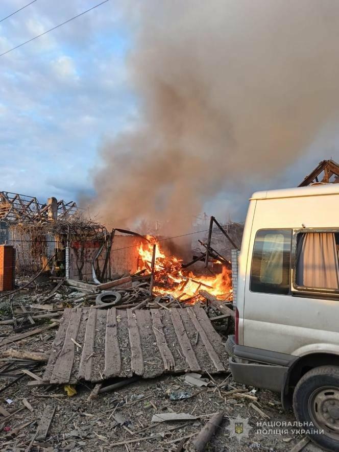 У Запорізькій області внаслідок ворожих атак отримали поранення троє людей, …