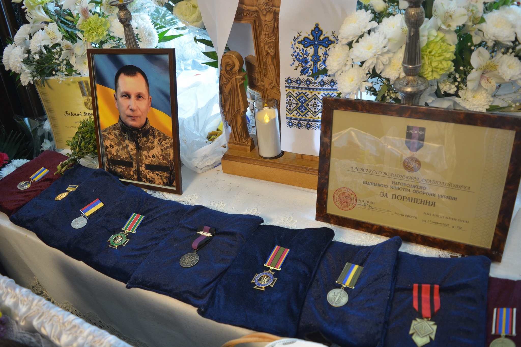У Збаразькій громаді попрощалися із Героєм Володимиром Гаєвським