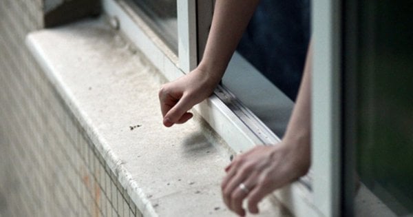 Іноземка загинула після падіння з дев’ятого поверху в Кам’янці-Подільському