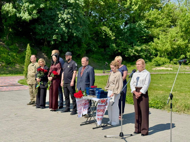 У Каневі родинам двох полеглих захисників передали ордени (ФОТО)