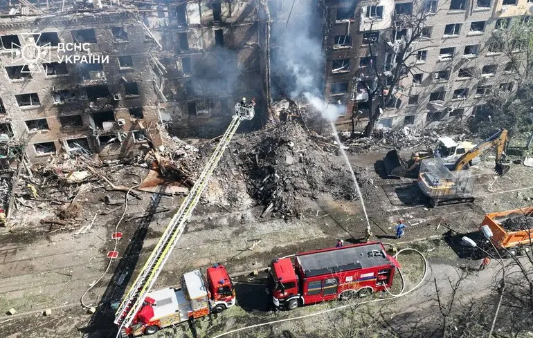 У Києві внаслідок масованої атаки пошкоджено близько 300 обʼєктів