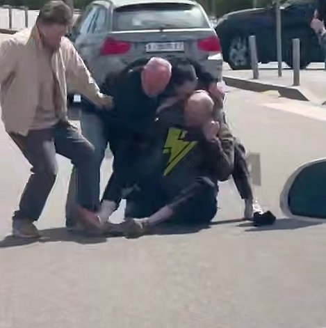 У Києві водій відкрив стрілянину під час дорожнього конфлікту