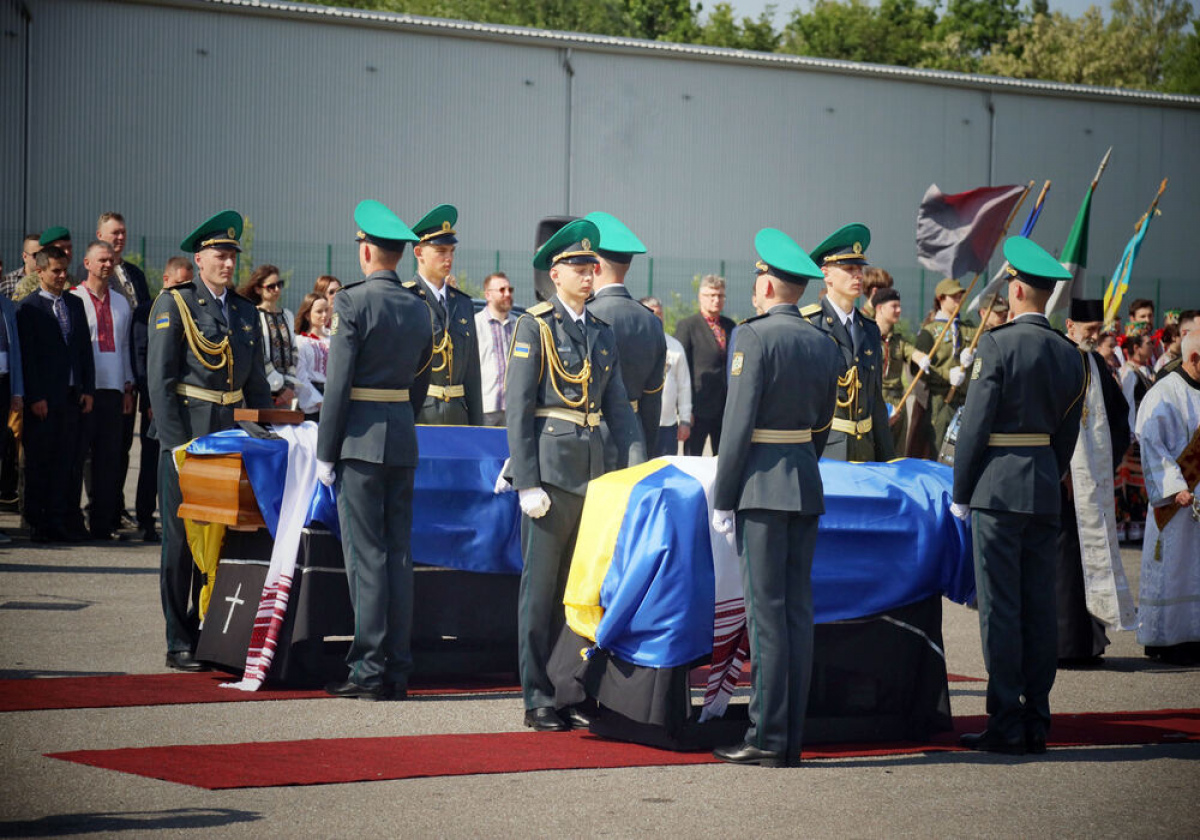 У Києві відбудеться перепоховання Андрія Мельника та його дружини Софії