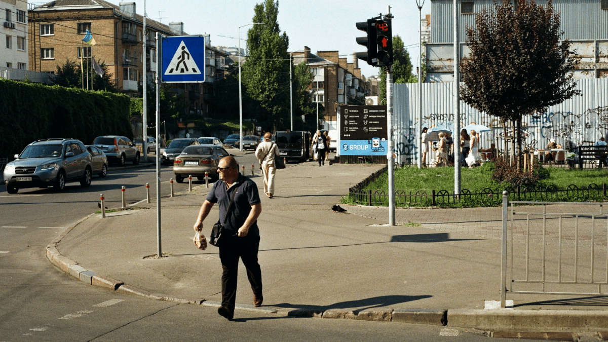 У Києві до кінця року обмежать рух пішоходів надземними переходами …