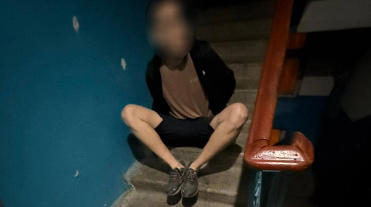 У Києві затримали чоловіка, який вночі стріляв з вікна