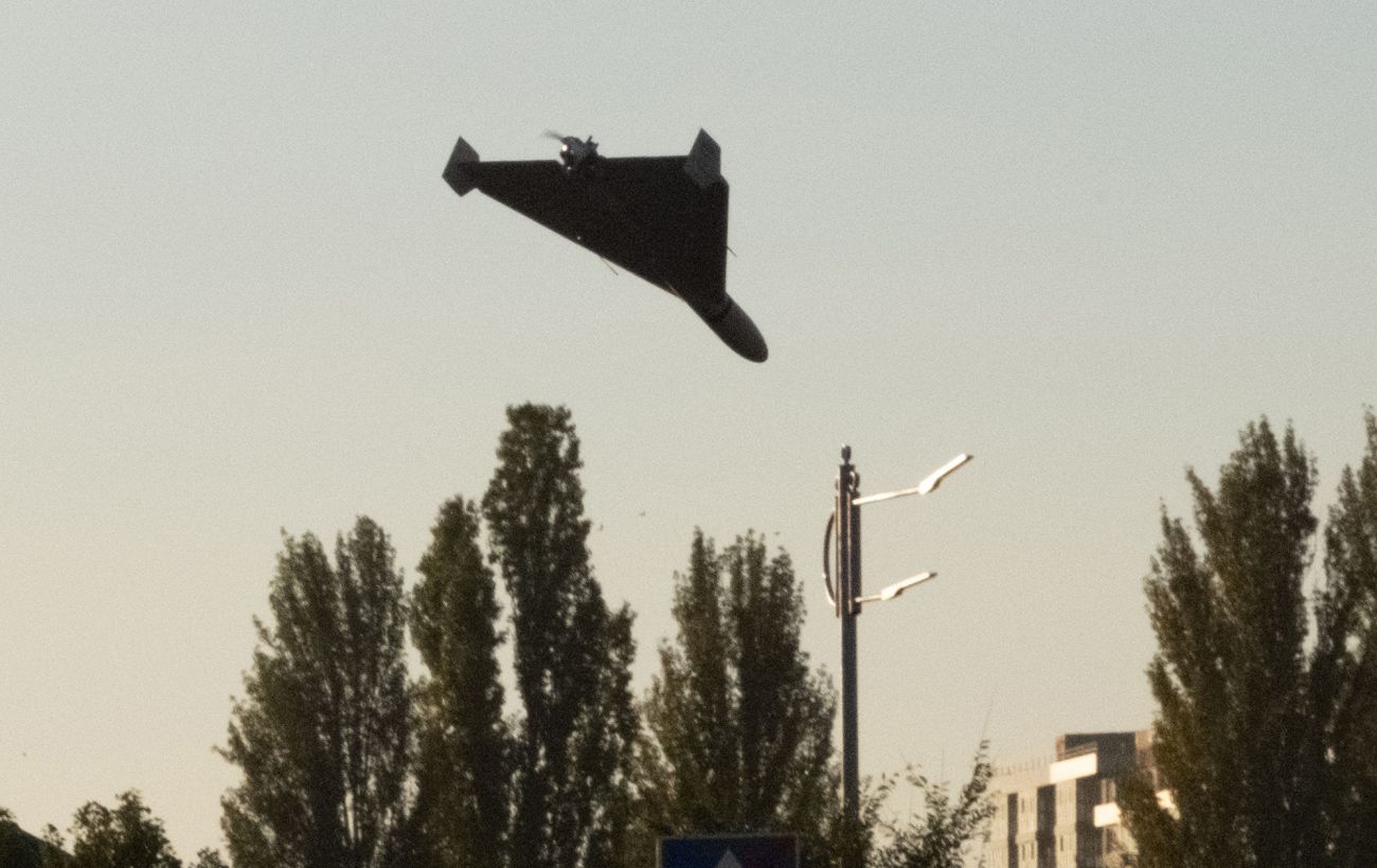 У Києві лунають вибухи, столицю атакують дрони
