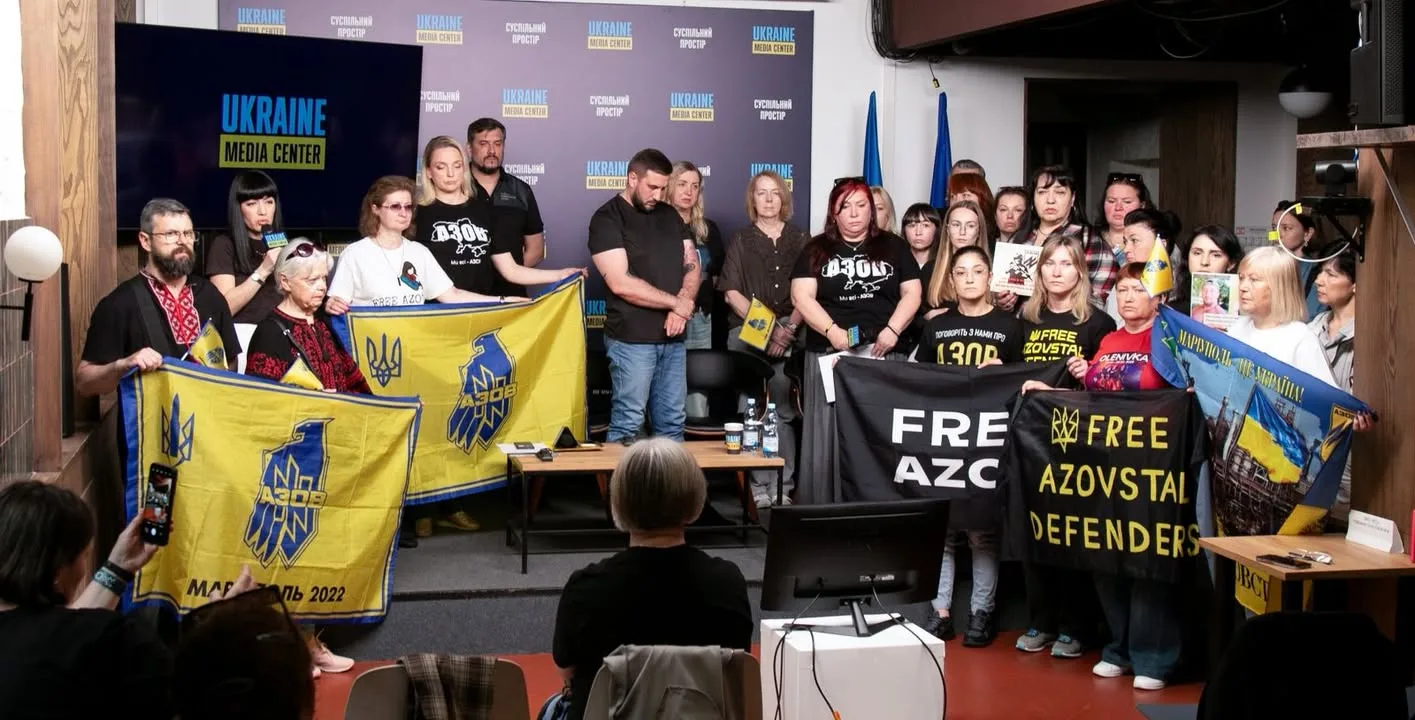 У Києві обговорили повернення бійців «Азов»