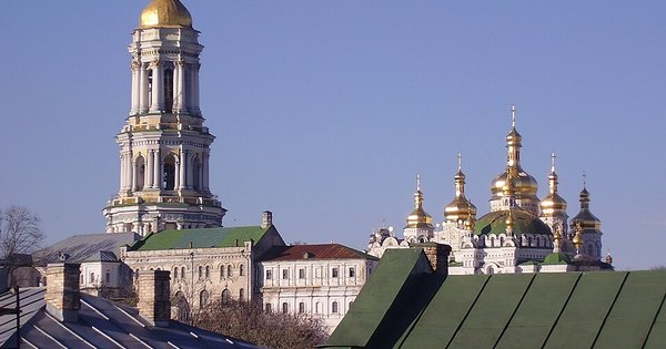 У Києві охочих запрошують на екскурсії Великою лаврською дзвіницею
