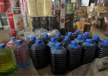 У Києві підробляли і продавали Jack Daniel's, Aperol та інший …
