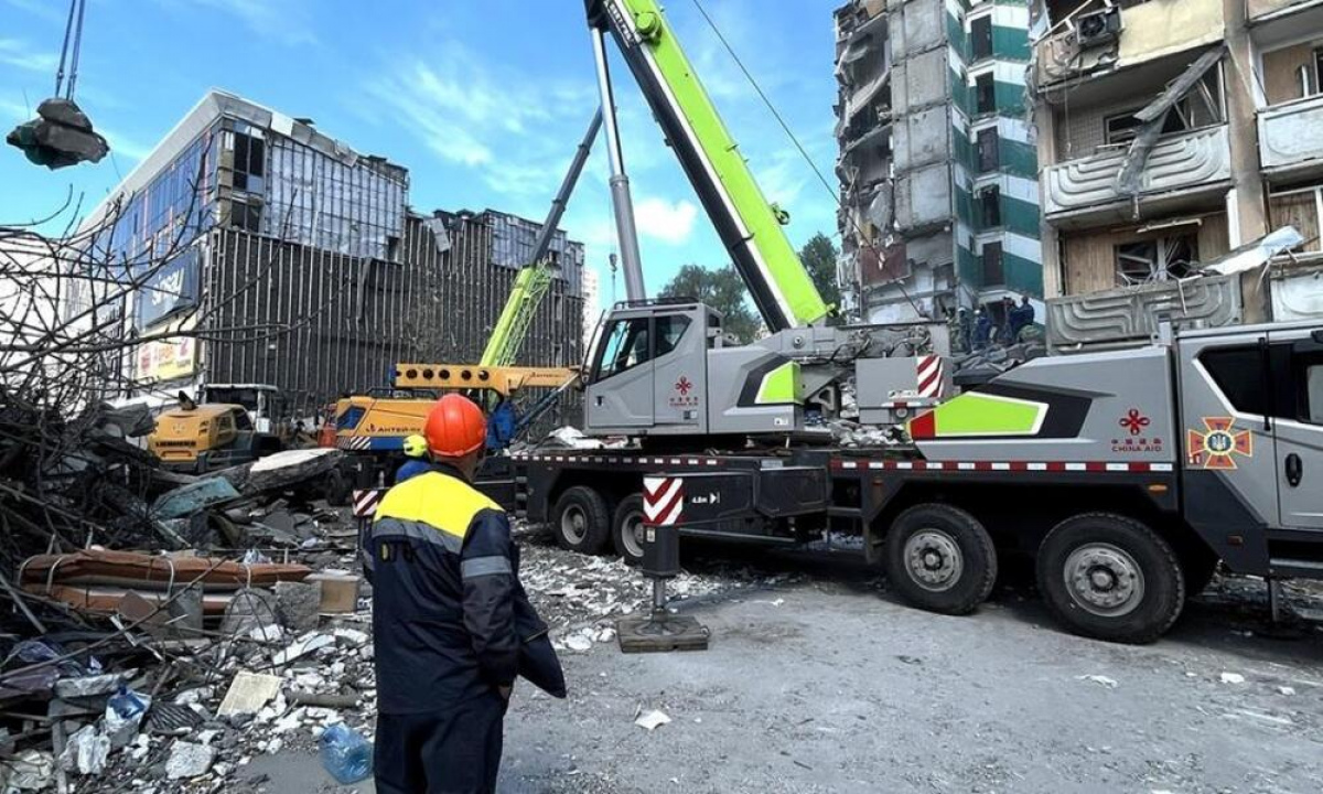 У Києві після атаки пошкоджено енергетичну інфраструктуру та спецтехніку ДТЕК