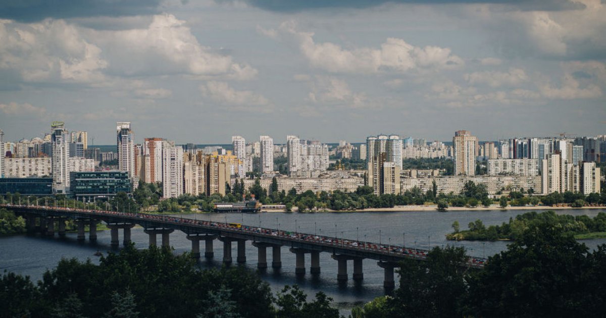 У Києві ремонтуватимуть міст Патона: рух тимчасово обмежать
