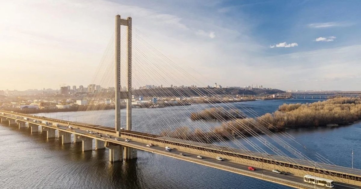 У Києві частково обмежать рух Південним мостом: коли та які …