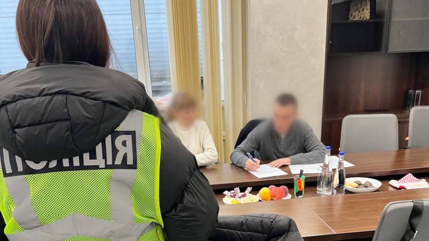 У Києві через дії чиновника парковка на Хрещатику викликала збитки …