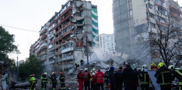 У Києві число загиблих через масштабний обстріл РФ збільшилося до …