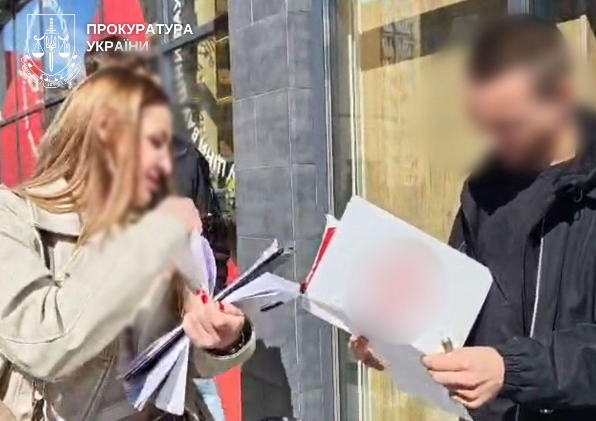 У Києві юристу повідомили про підозру у шахрайстві з фейковими …