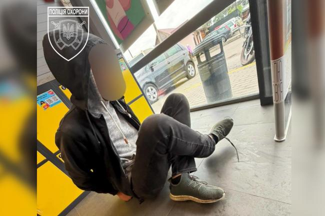 У Клевані поліцейські затримали серійного крадія