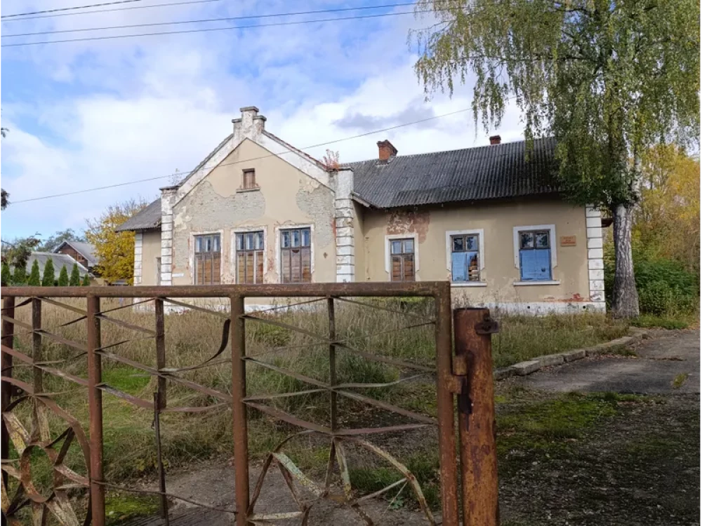 У Коломиї виставили на продаж п’ять комунальних приміщень. Початкова вартість …
