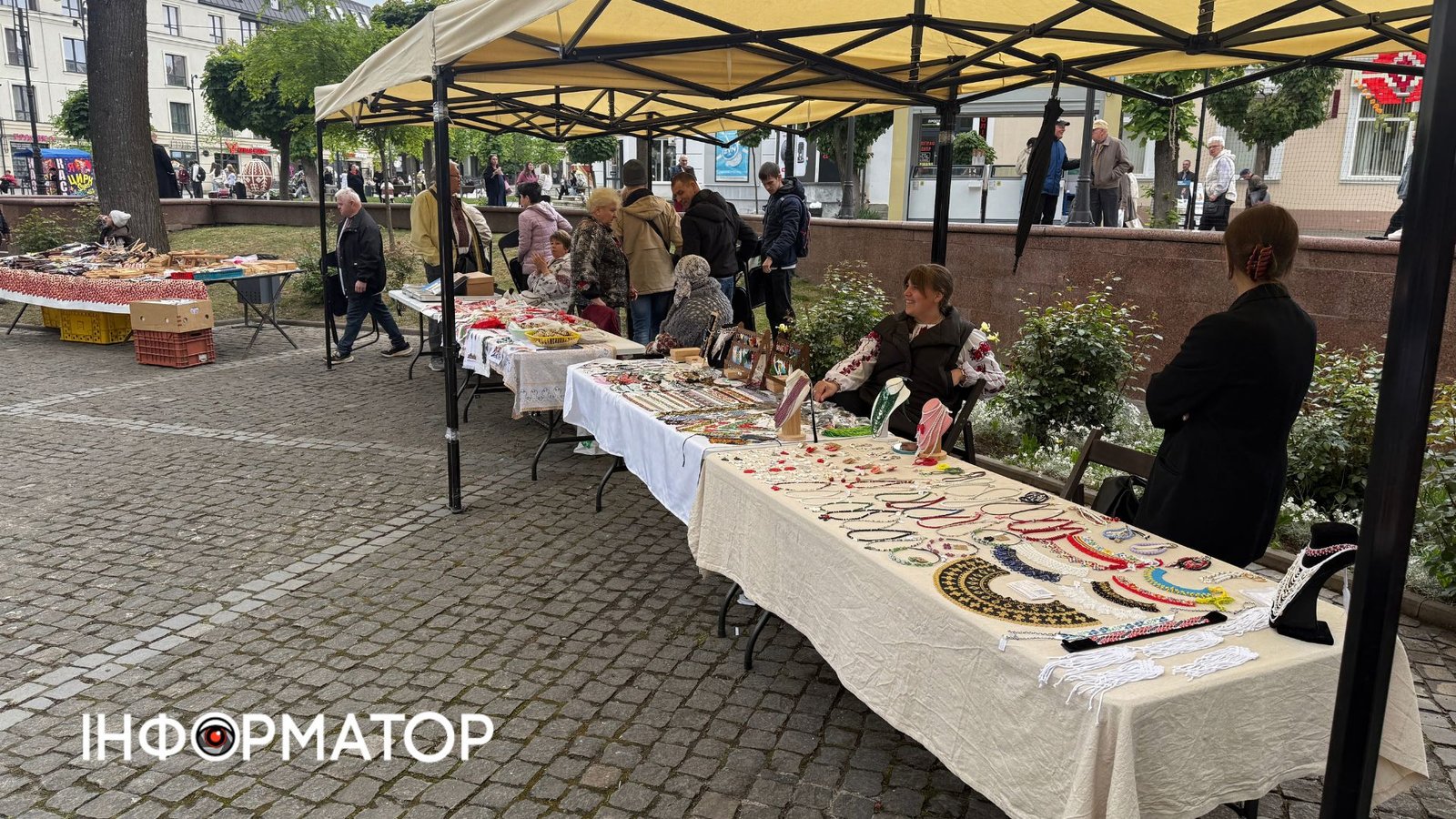 У Коломиї відбувся ярмарок до Дня вишиванки