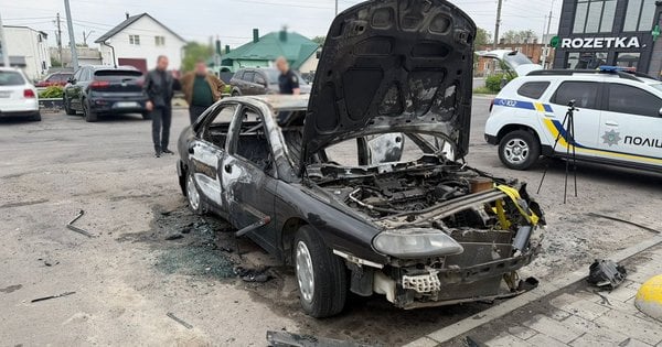 У Кременці 14-річний школяр напідпитку спалив покинутий автомобіль