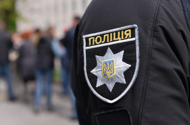 У Кропивницькому допомогли жiнцi, яка потрапила в аварiю