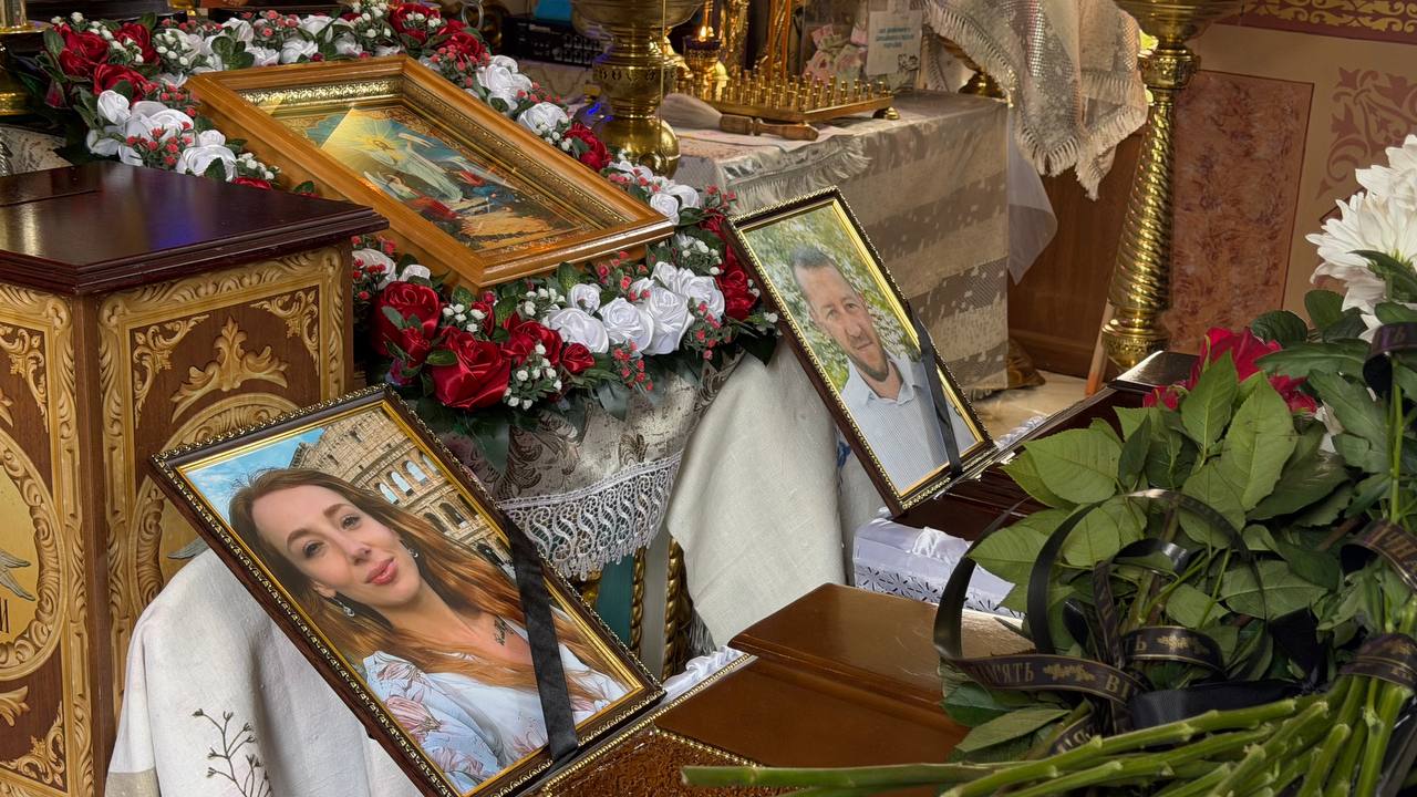 У Ладижині попрощалися з Яною Сіранчук та Олександром Арбузовим, які …
