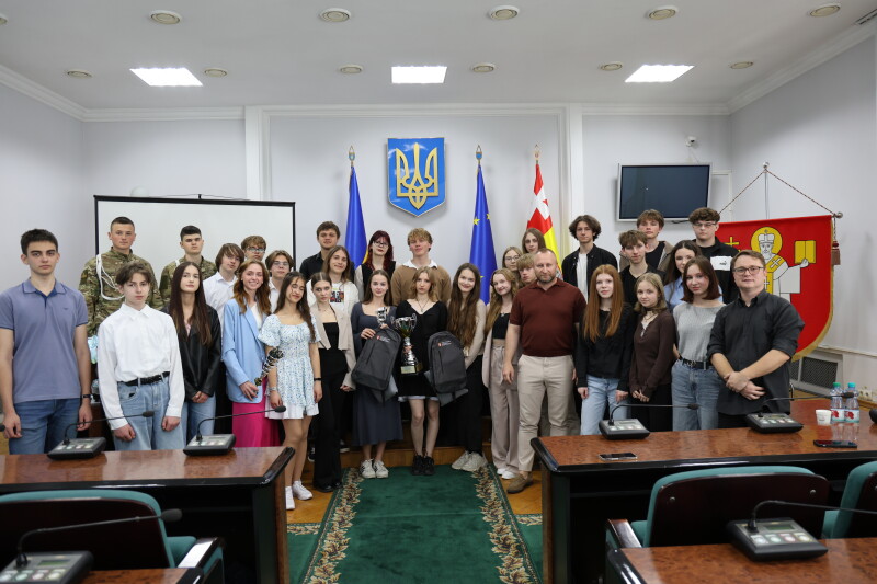 У Луцьку обрали переможців Луцької шкільної дебатної ліги