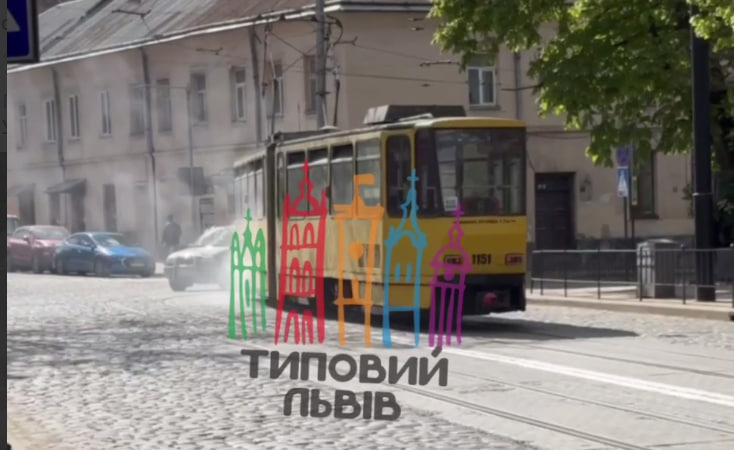 У Львові задимівся трамвай (ВІДЕО)