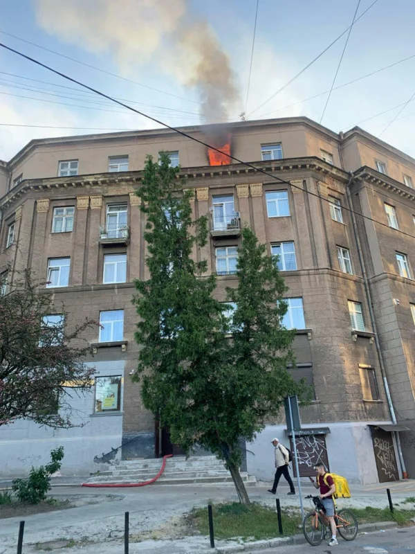 У Львові з пожежі евакуювали шестеро людей
