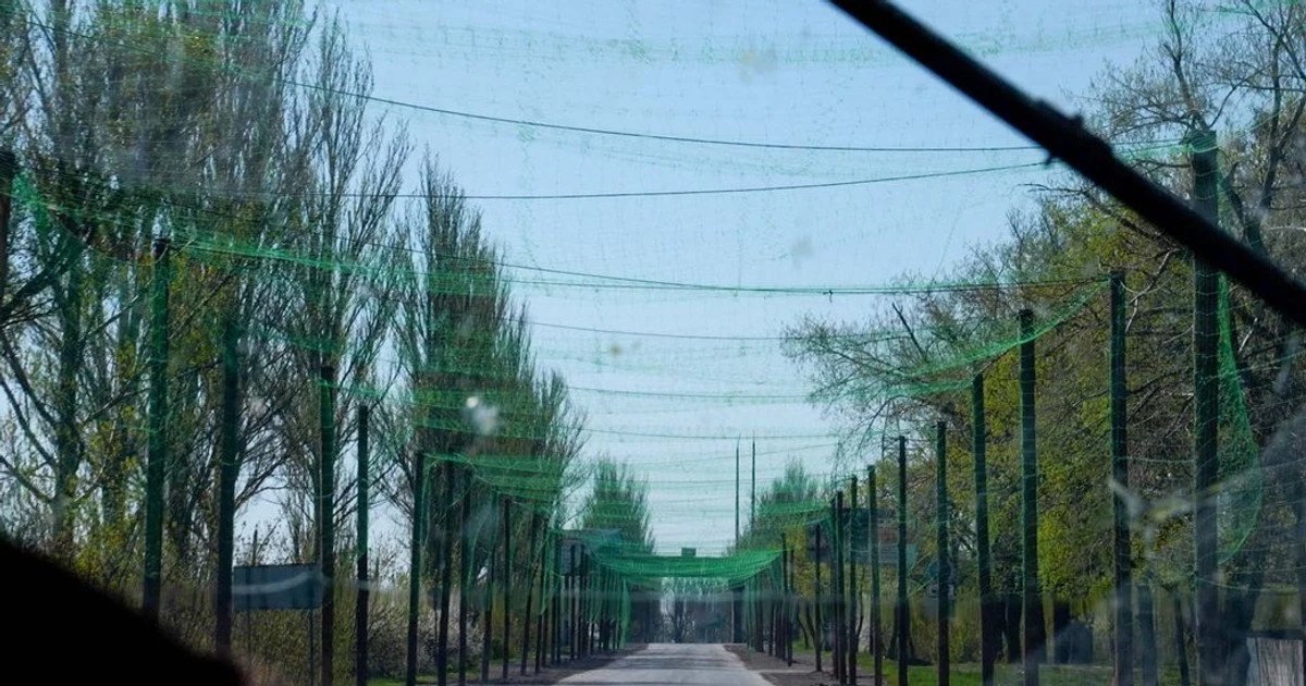 У Марганці збираються розмістити захисні сітки проти дронів на центральних …