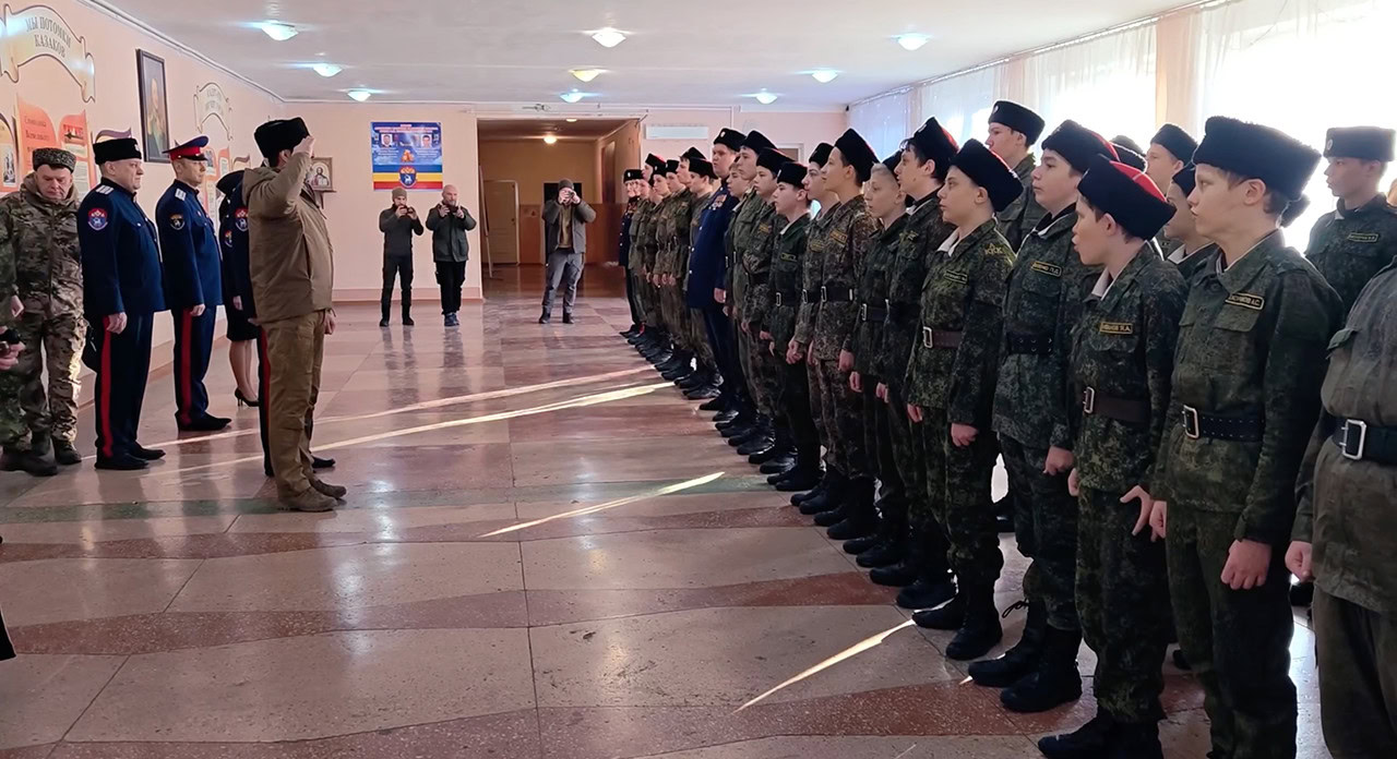 Окупанти планують відкрити «козацькі класи» в Маріуполі