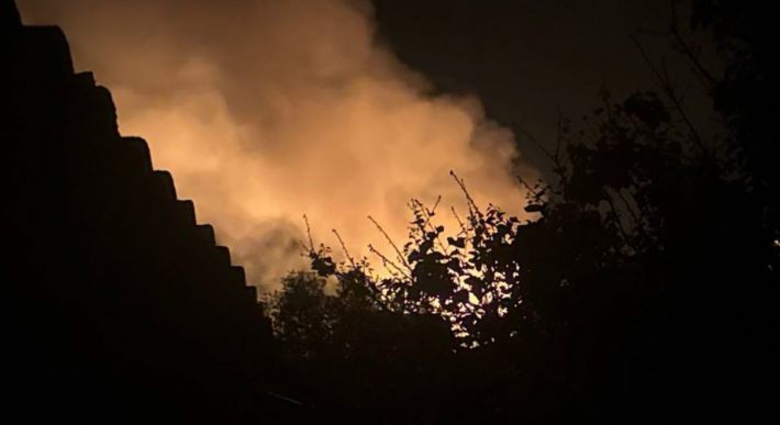 У Мелітополі цієї ночі ЗСУ розбомбили російську комендатуру, поблизу міста …
