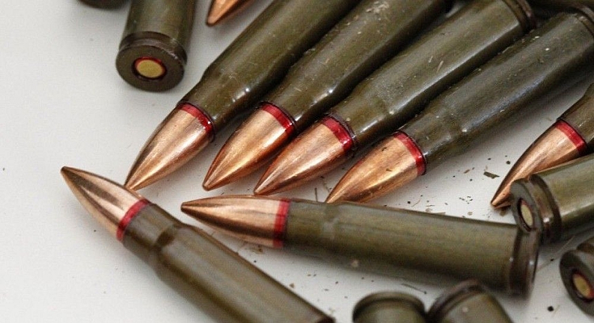 У Миколаєві винесли вирок чоловіку, який продавав набої та боєприпаси