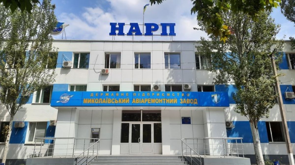 У Миколаєві ексдиректор оборонного заводу та підрядник уникли покарання