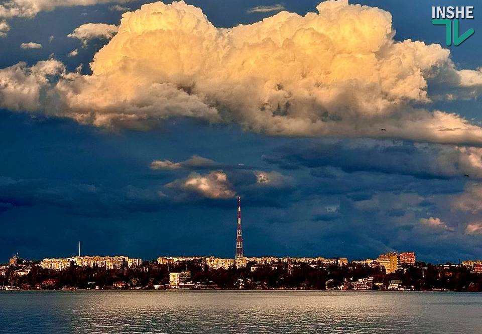 У Миколаєві знову вибухи, є прильоти