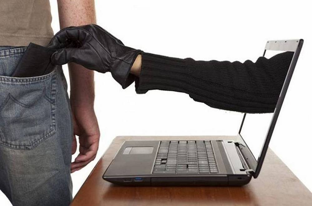 У Миколаєві шахраї виманили у чоловіка понад 95 тисяч гривень …