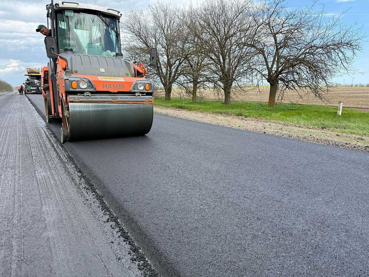 У Миколаївській області триває ремонт доріг: запроваджено тимчасові обмеження руху