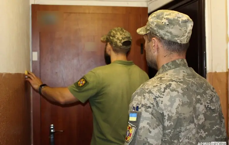 У Міжгір’ї група людей проривалася до ТЦК: лунали постріли