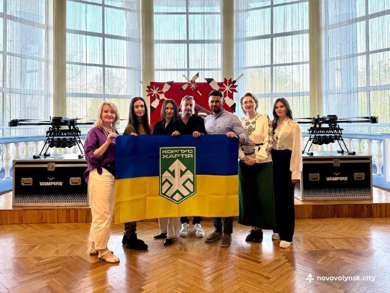 У Нововолинську передали дрони-бомбардувальники для «Хартії»