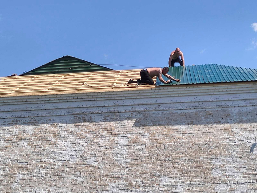 У Новоукраїнській громаді відновили дах будинку культури, пошкоджений негодою (фото)