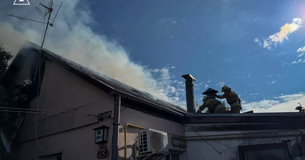 У Первомайську загорілася витяжка в квартирі: постраждав чоловік