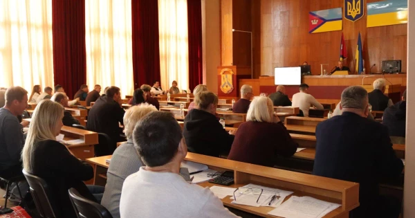 У Первомайську з бюджету освіти перерозподілили понад ₴3 млн на …