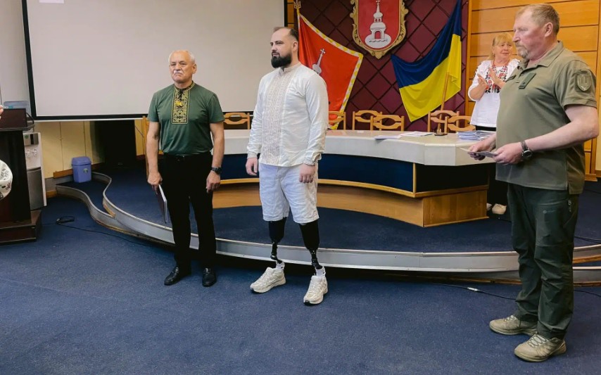 У Переяславі нагородили Захисників Костянтина Казінського та Євгенія Кондратенка за …