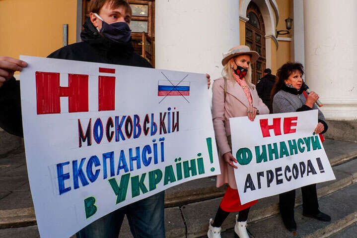 У Полтаві пропонують заборонити російську музику, книги та кіно в …