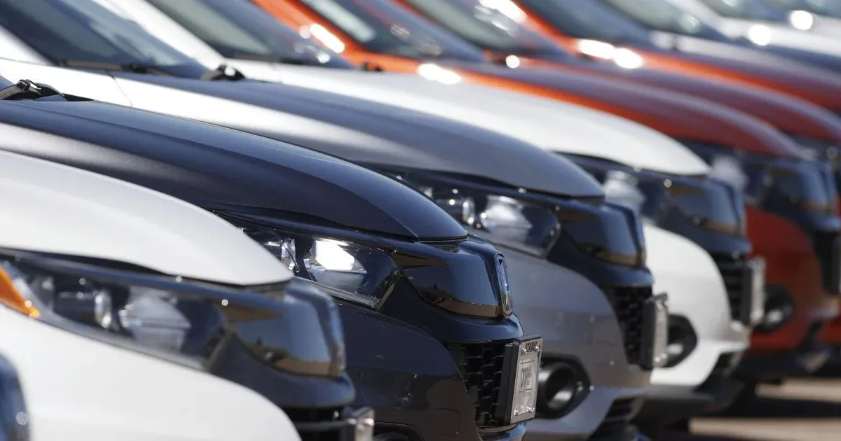 Полтавська міськрада планує купити автівки за понад два мільйони гривень