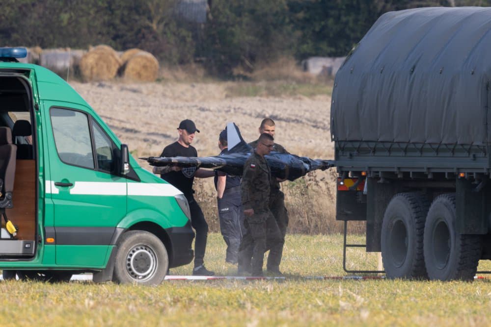 У Польщі біля кордону з РФ виявили розвідувальний дрон — …