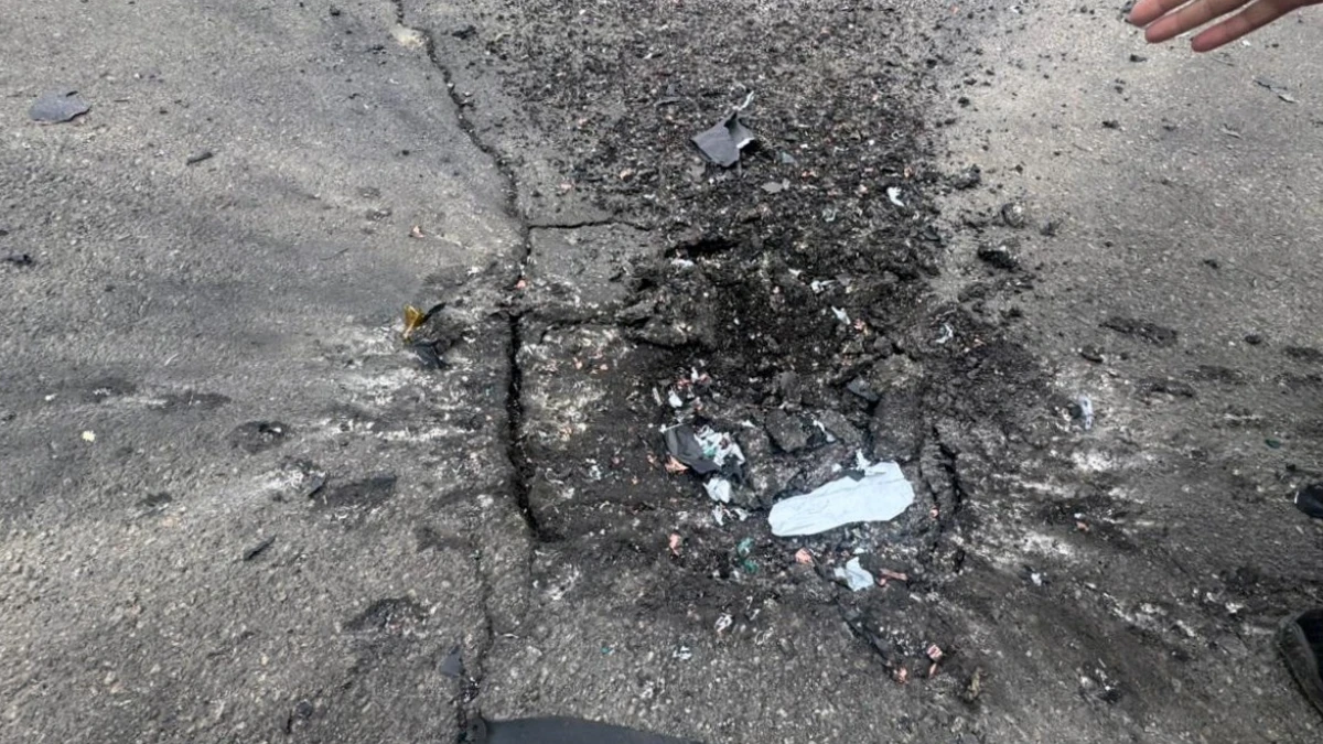 У Посад-Покровському війська РФ спрямували дрон на АЗС. Наслідки обстрілів …
